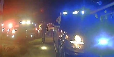 murdaugh murder pics|GRAPHIC: Deputies’ bodycam video released showing Murdaugh。